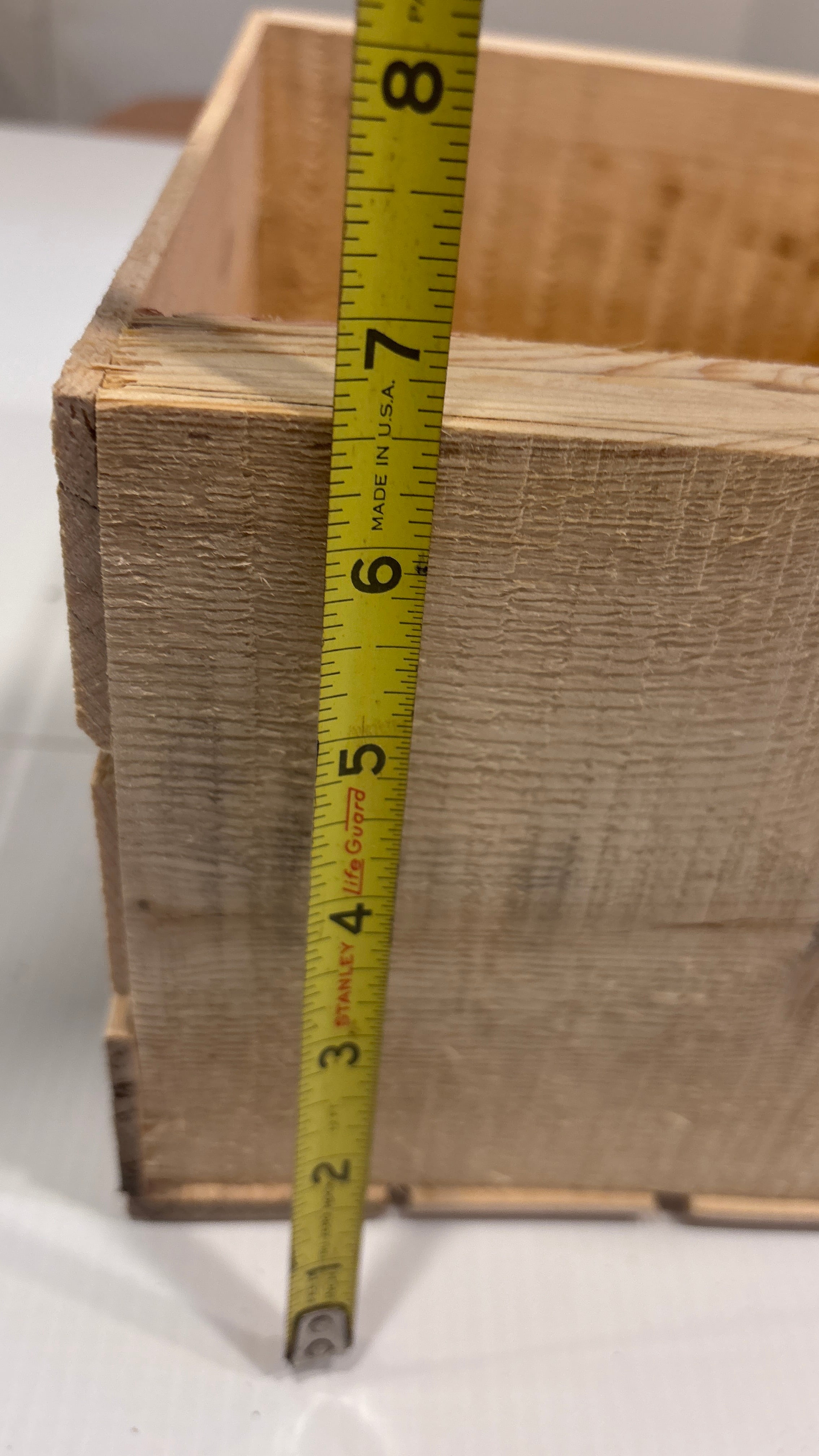 Boîte de bois petite