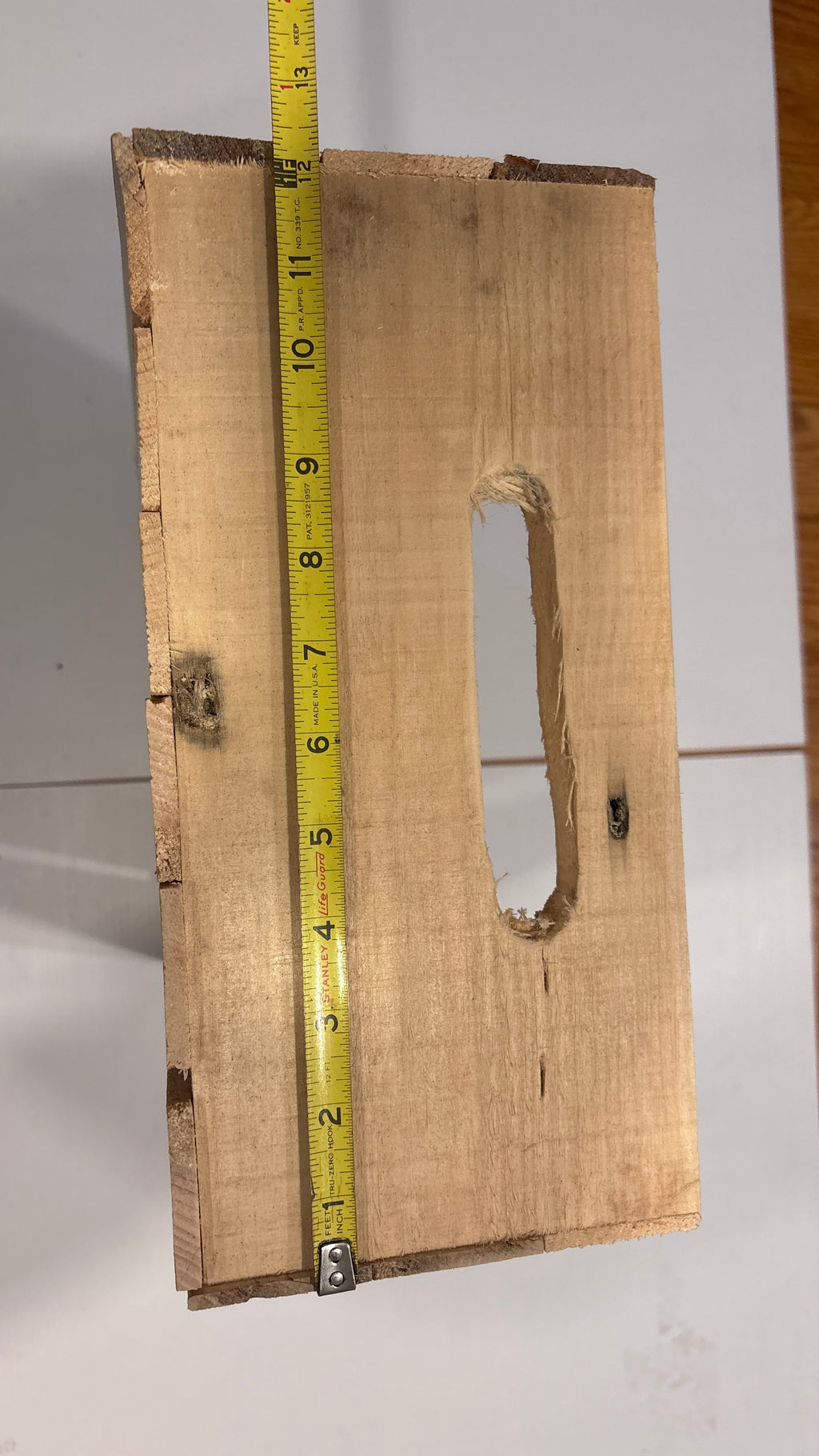 Boîte en bois grosse