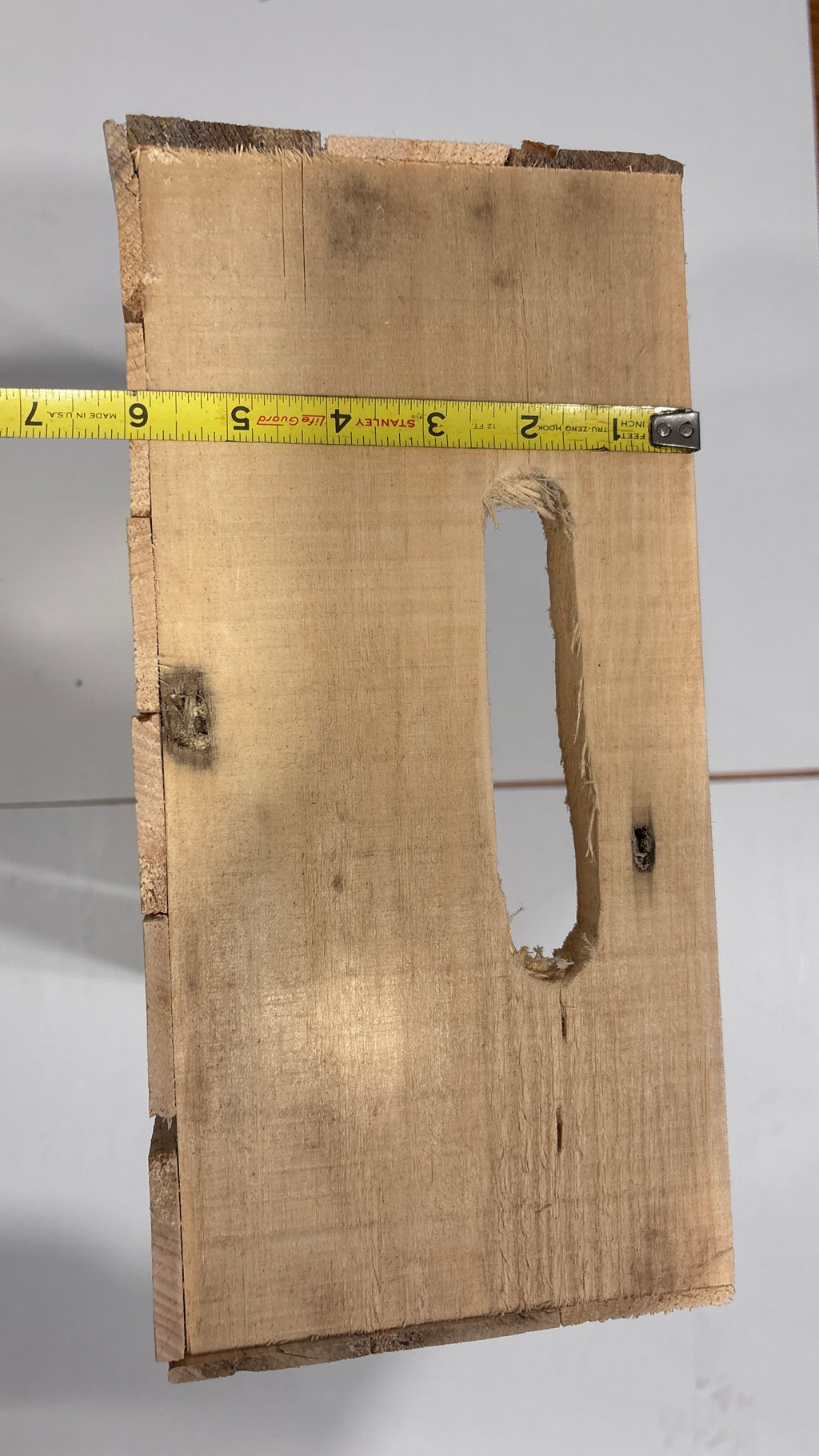 Boîte en bois grosse