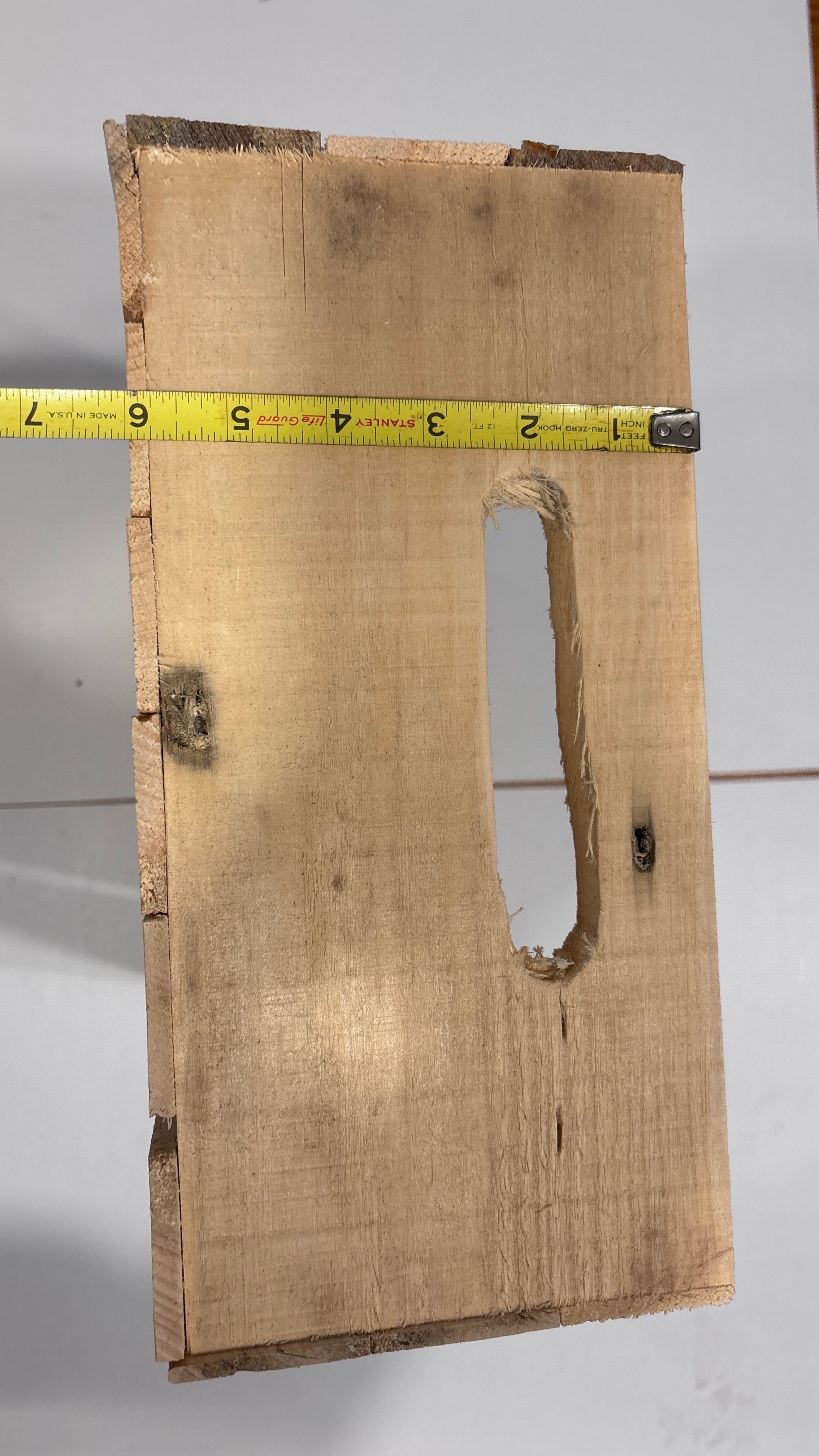 Boîte en bois grosse